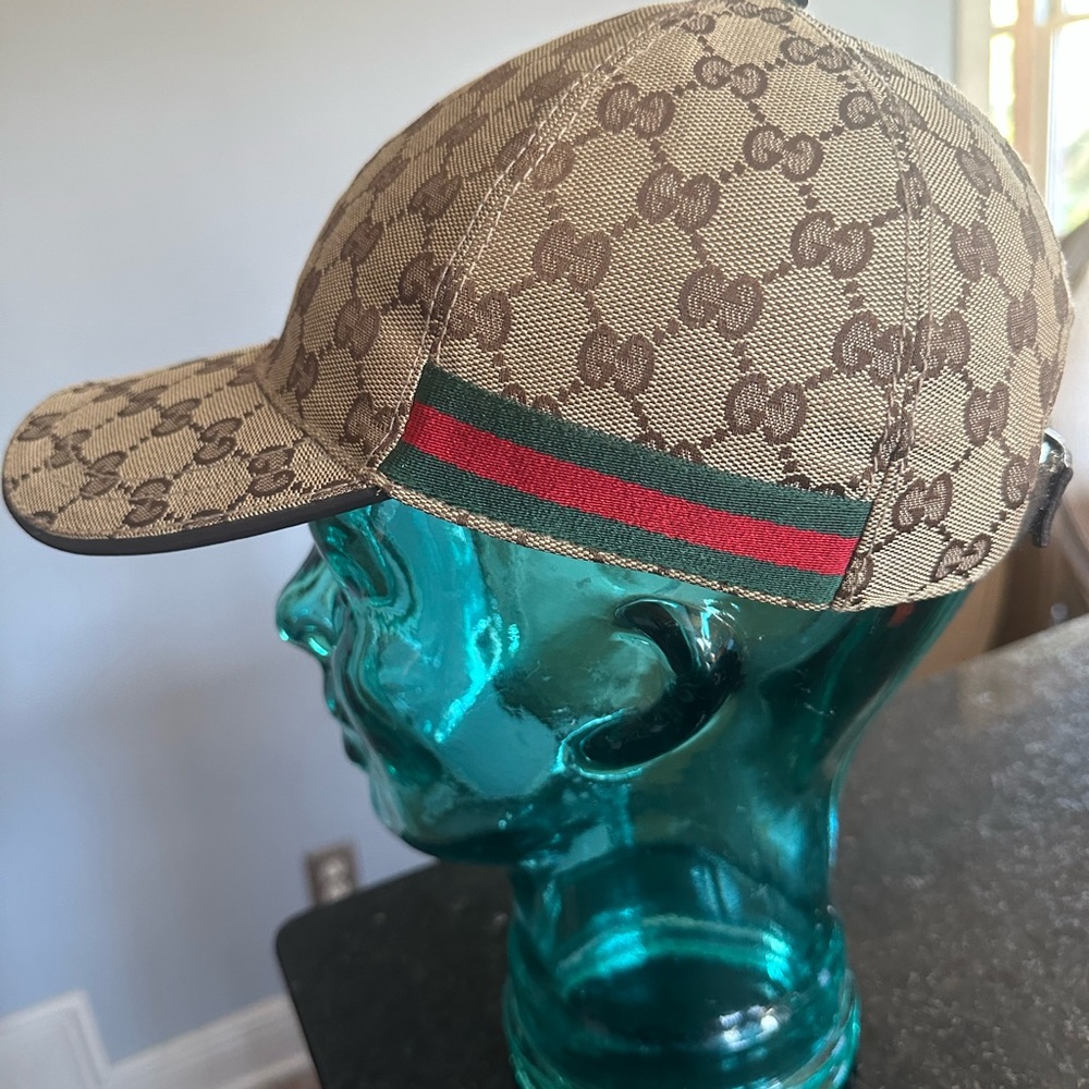 Gucci hat